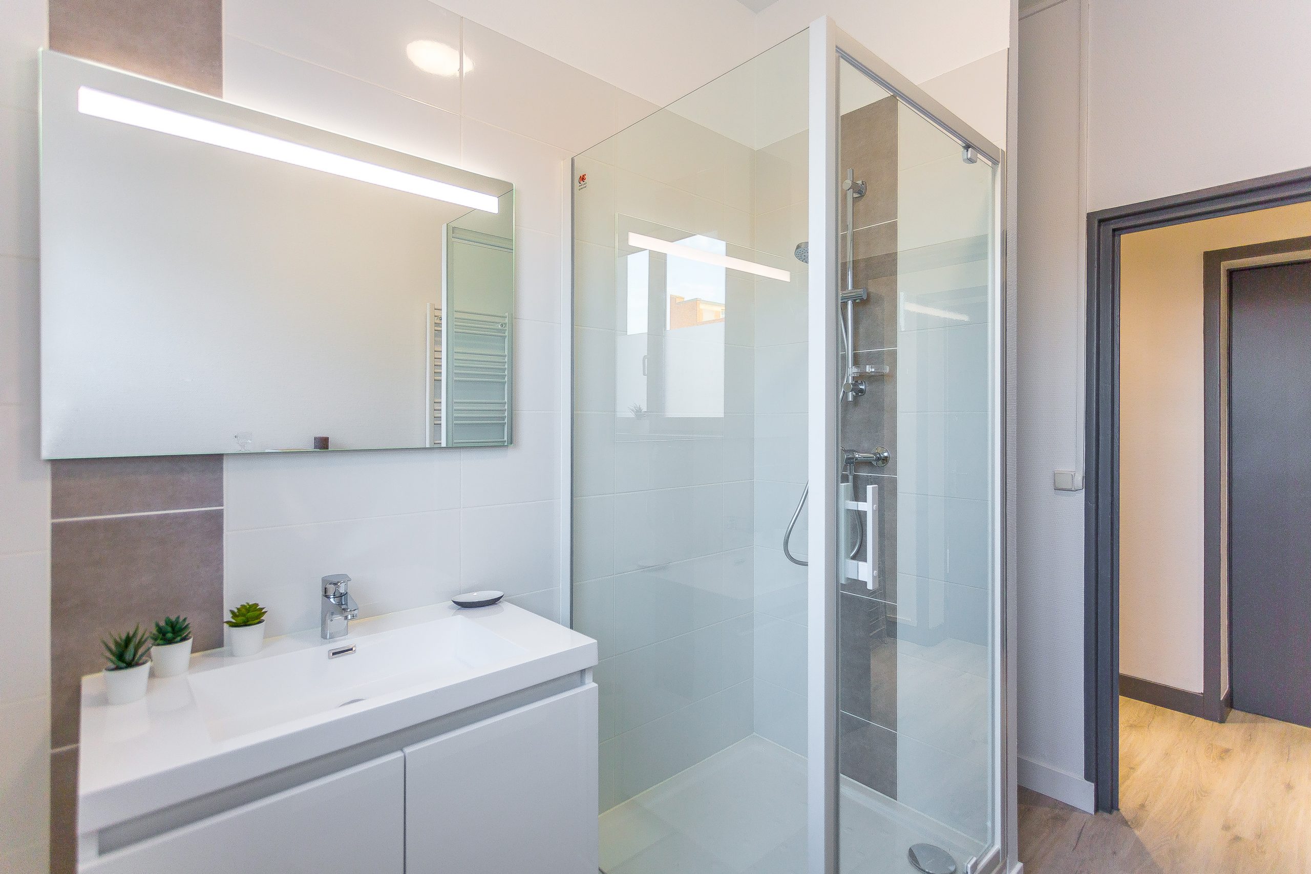 apprendre le français à amiens avec l'ISPA et se loger avec myroom - exemple salle de bain